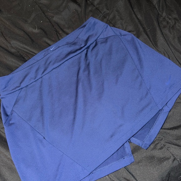 Women’s Nike Dry Fit Skort - Picture 2 of 5